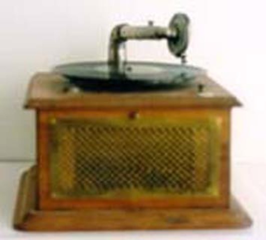 GRAMOFONOA