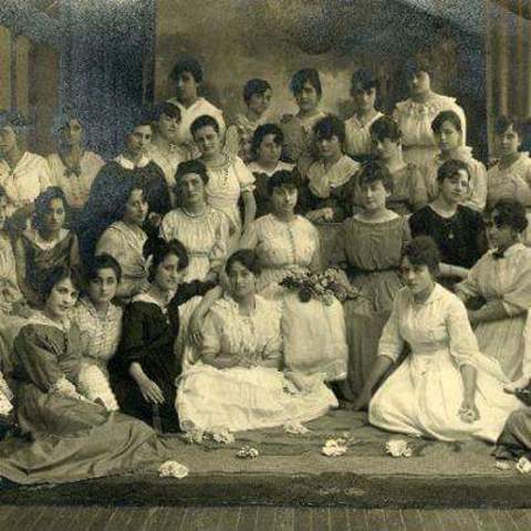 Fundación de la Primera Escuela Normal para Mujeres