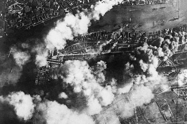 Alemania bombardea Londres