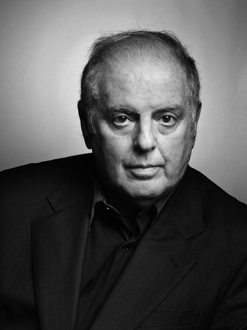 Nace Daniel Barenboim