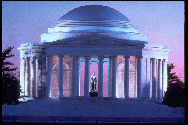 Se inaugura el Thomas Jefferson Memorial