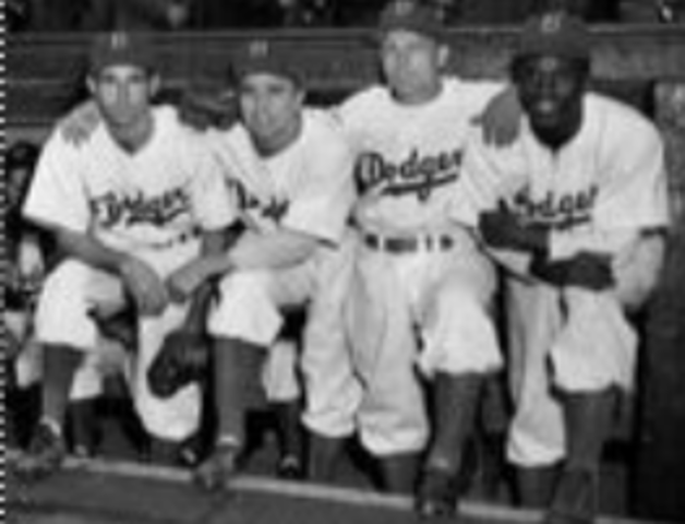 Dodgers hire Jakie Robinson