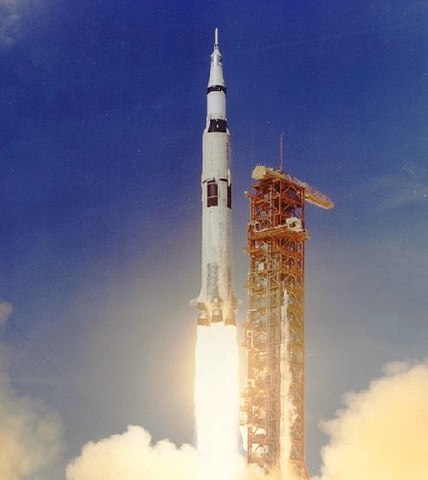 Saturn V SA-506
