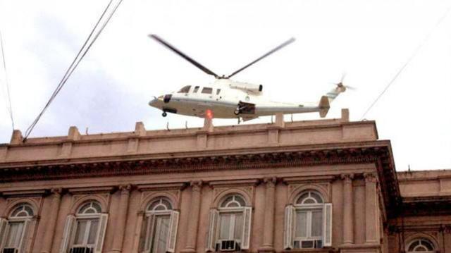 Renuncia de De la Rúa