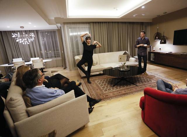 Cuando la comedia llega a la habitación