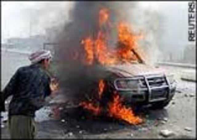 Iraqi mob kills 4 Americans