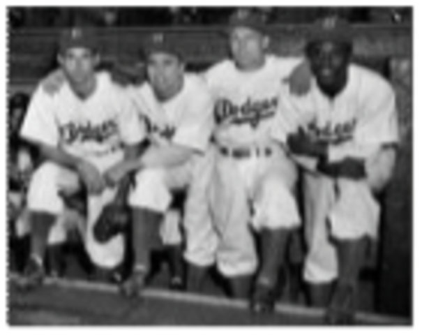 jackie robinson hired to brooklyn dodgers