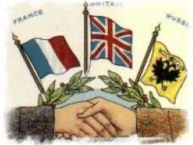 Italia se une a la Triple Entente.