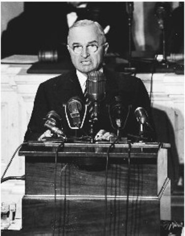 Harry Truman promises to fight Communism.