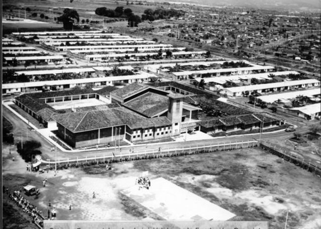 CICLOS INDUSTRIALES (1977 - 2006)