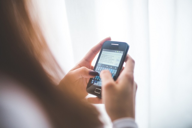 PRIMEROS SMARTPHONE SALEN AL MERCADO