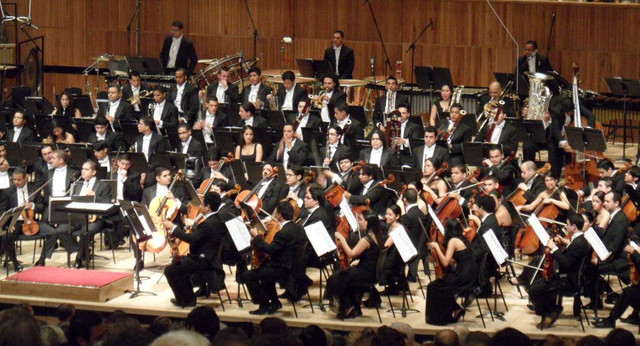 MÚSICA PRE-ADAPTADA