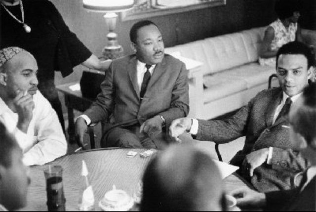 Martin Luther King Jr Meets With Leaders in the African-American Community