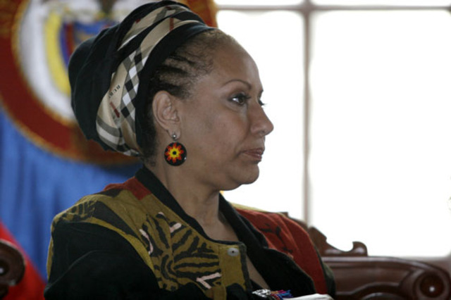 FIDEL CASTRO DEFIENDE A PIEDAD CORDOBA Y CUESTIONA LA MUERTE DE MONO "JOJOY"