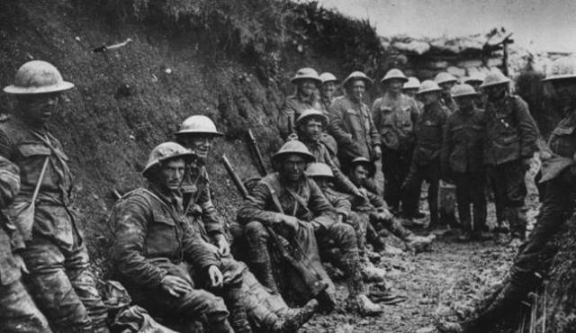 Gran Bretaña y Francia declaran la guerra a Turquía