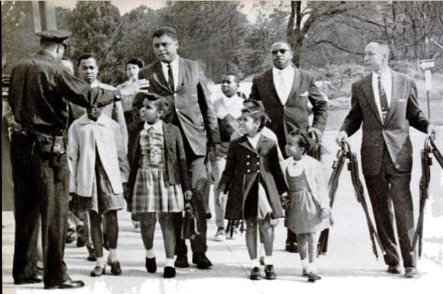 Desegration starts again