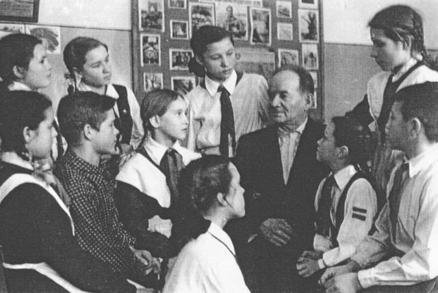 Решение об организации детских пролетарских коммунистических групп