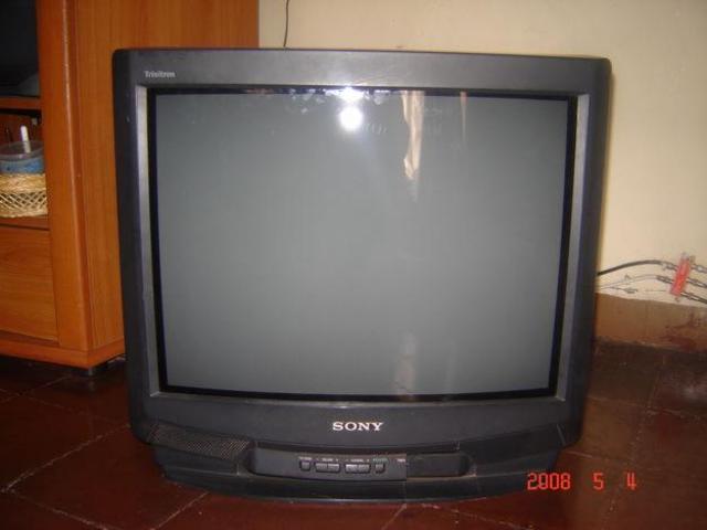 Primer televisor a color