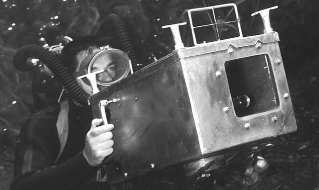 1960 The first underwater camera