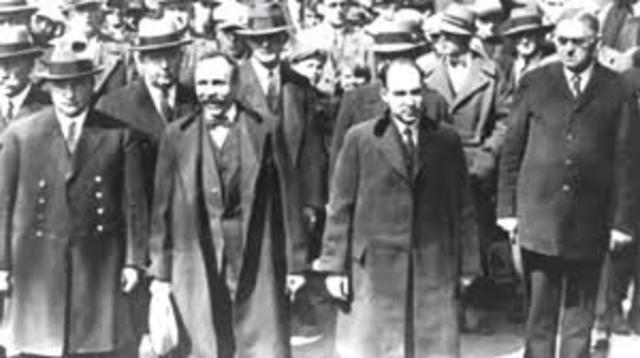 Sacco And Vanzettie Trial Starts