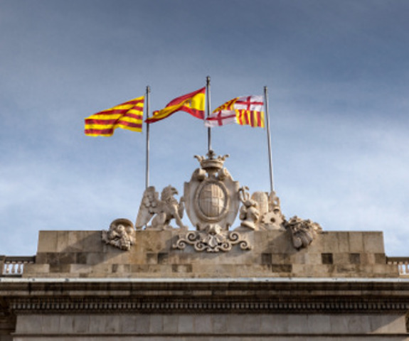 The Dutch, French and British establish settlements in the New World