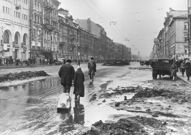 #7 Nazi siege of Leningrad begins