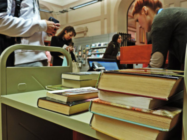 Promocija izravne pomoći knjižničara prema korisnicima