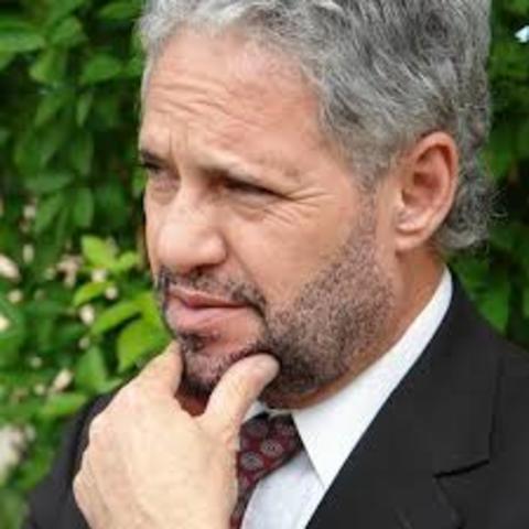 Enrique B. Franklin.