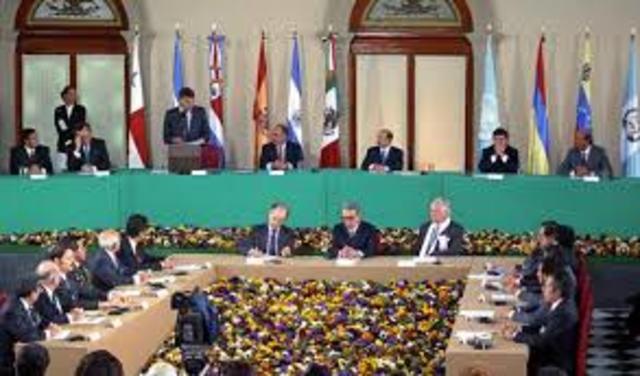 Al establecerse una especie de equilibrio de fuerza, el gobierno de ARENA accede a la firma del Acuerdo de Nueva York el 31 de diciembre, y el 16 de enero de 1992