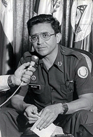 EXPULSARÓN AL CORONEL ADOLFO MAJANO.