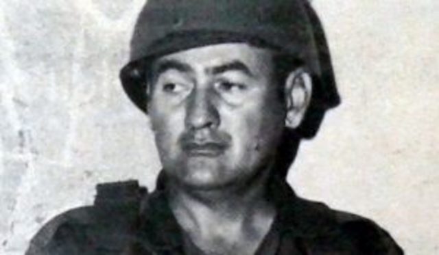 El General Carlos Humberto Romero es elegido presidente a través de fraude