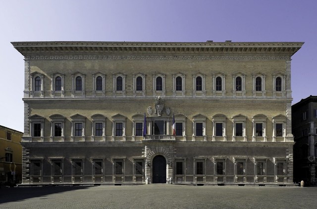 Cornisa palazzo Farnese