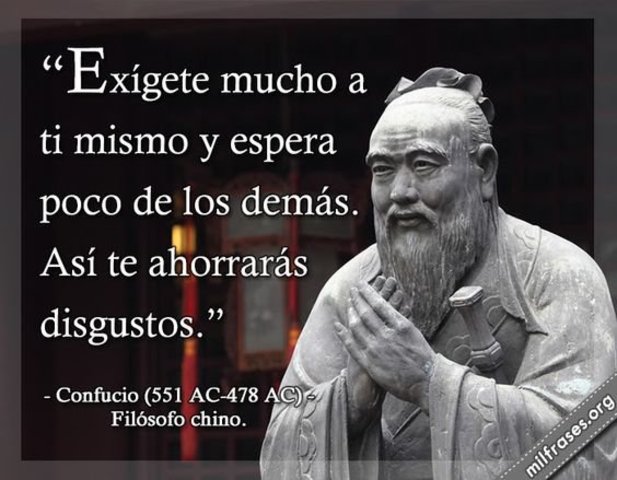 Pensamiento Pedagógico Oriental  571 - 479 a.c.