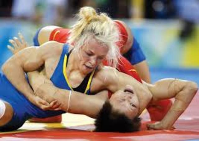 Womens wrestling