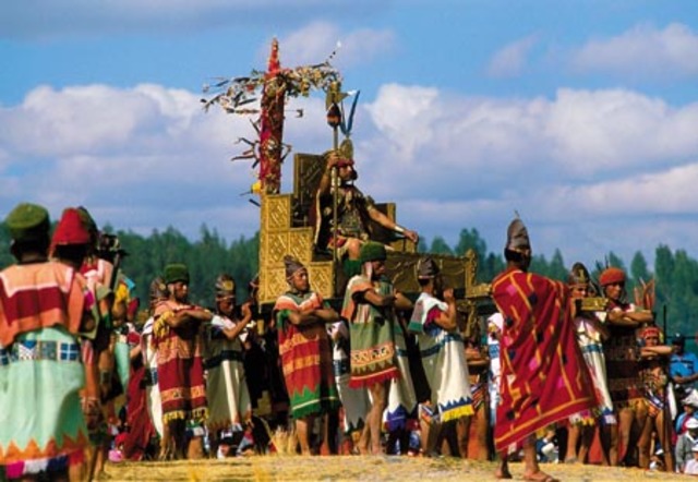 Spaniards discover Incas