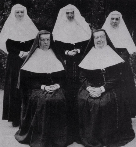 Mother Teresa joined the Loretto Sisters of Dublin, Ireland