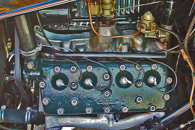 V8 engine