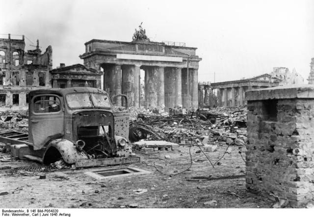 Nazis bomb Berlin