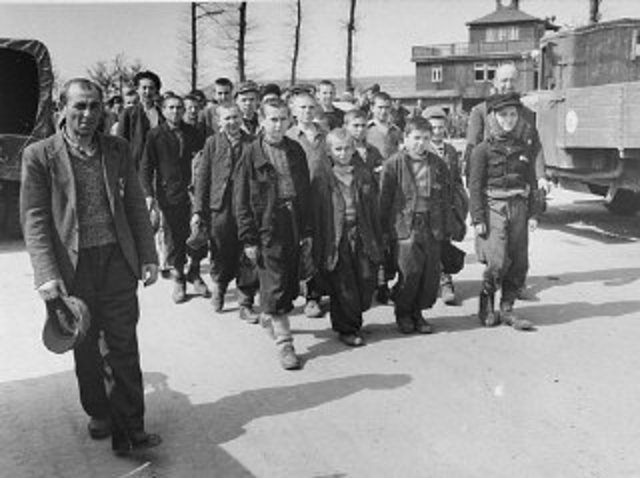 Elie & father transferred to Buchenwald
