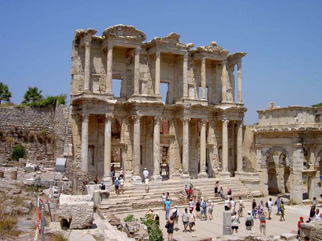 LA BIBLIOTECA DE ALEJANDRIA