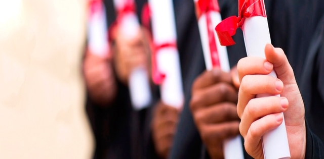 "Primeras Universidades a distancia"