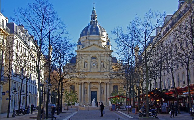 "Enseñanza Universitaria por Radio"
