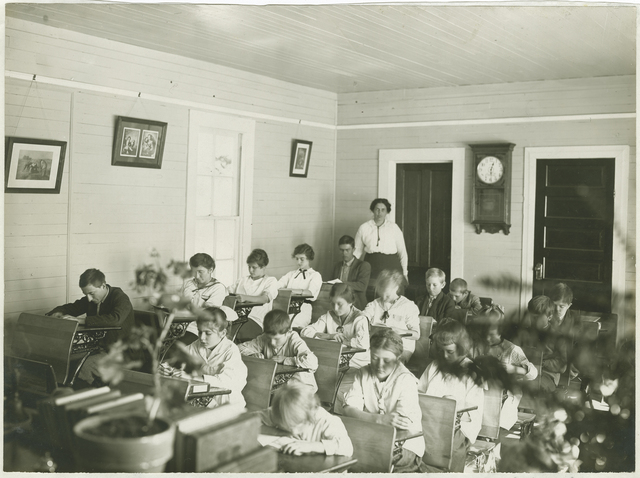 control de la educación rockefeller