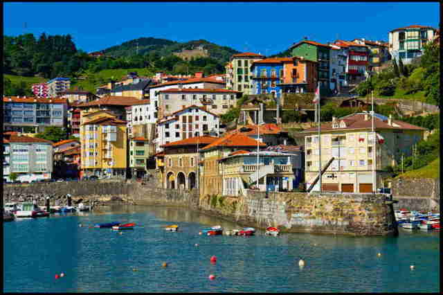 Mutrikuko ikasleek taldea utzi