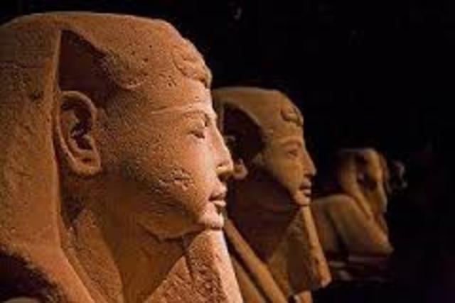 Primo Periodo Intermedio 2195 - 2064 aC