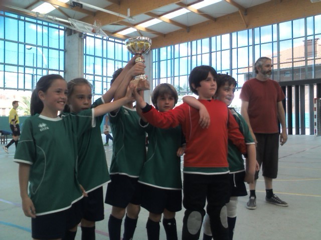 NIRE LEHENENGO TALDEA