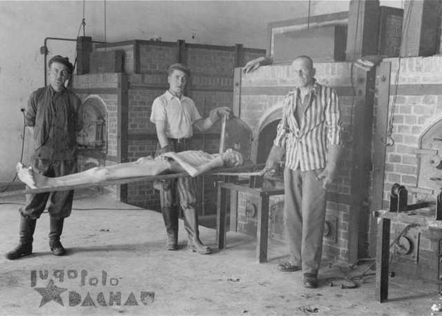 Einsatzgruppen shoot 34,000