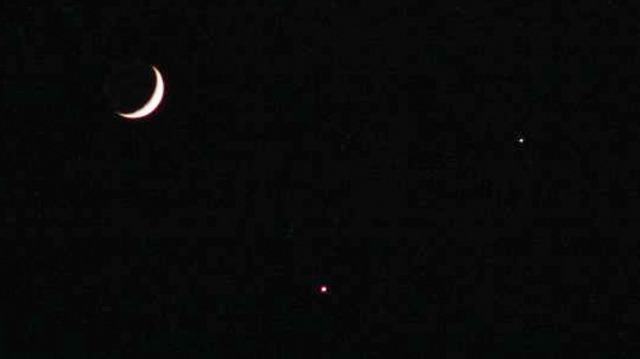 nondum lucet - servi laborant.