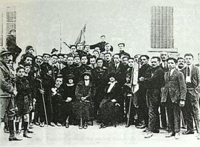 Fasci Italani di Combattimento founded