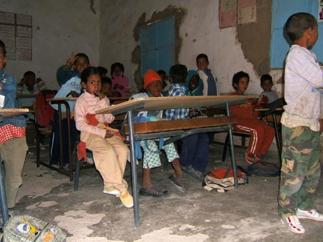 7 urtekin Txomin Aresti eskolara jaitzi ginen